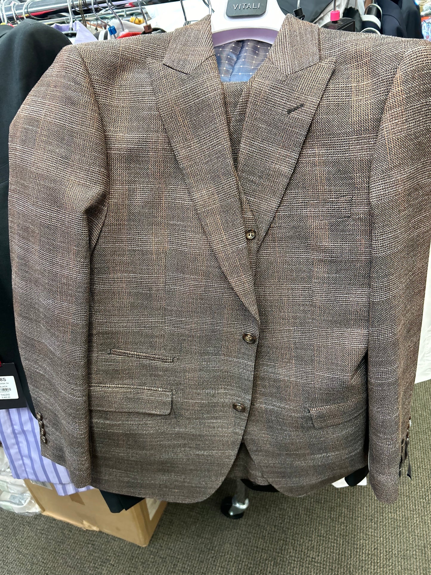 Vitali Brown suit 42R