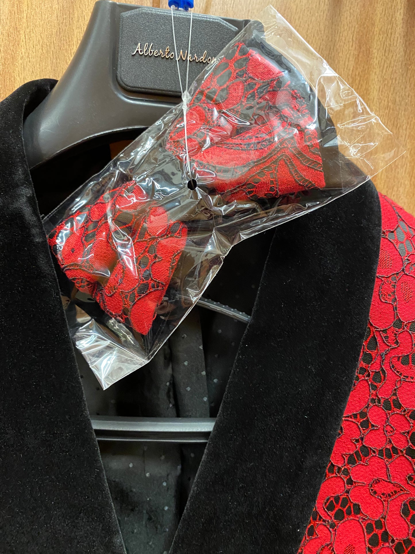 Alberto Nardoni Red/Black Lace Print 2-Piece Slim Fit Suit