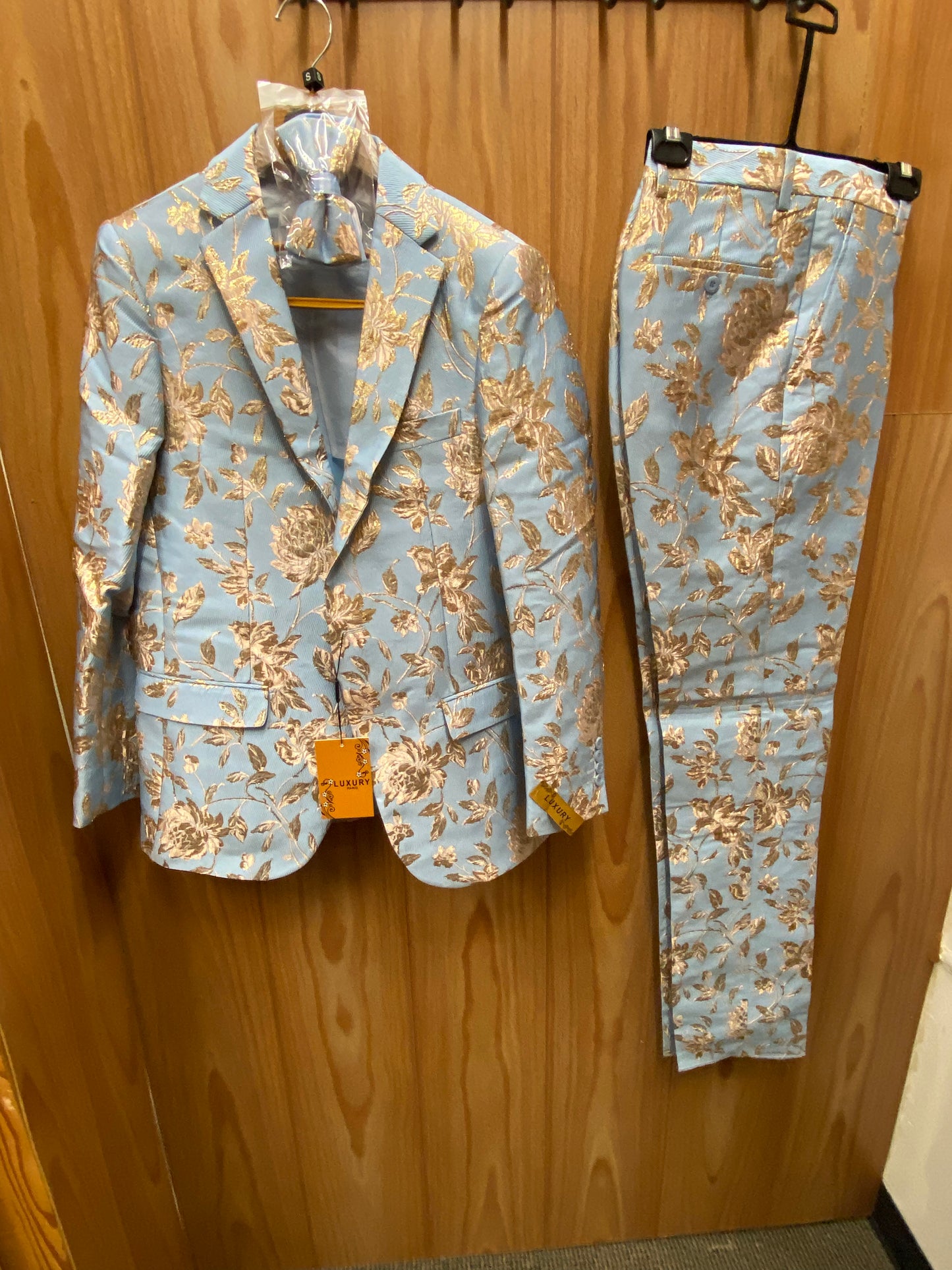 Luxury Sky Blue/Gold Floral 2-Piece Modern Fit Suit