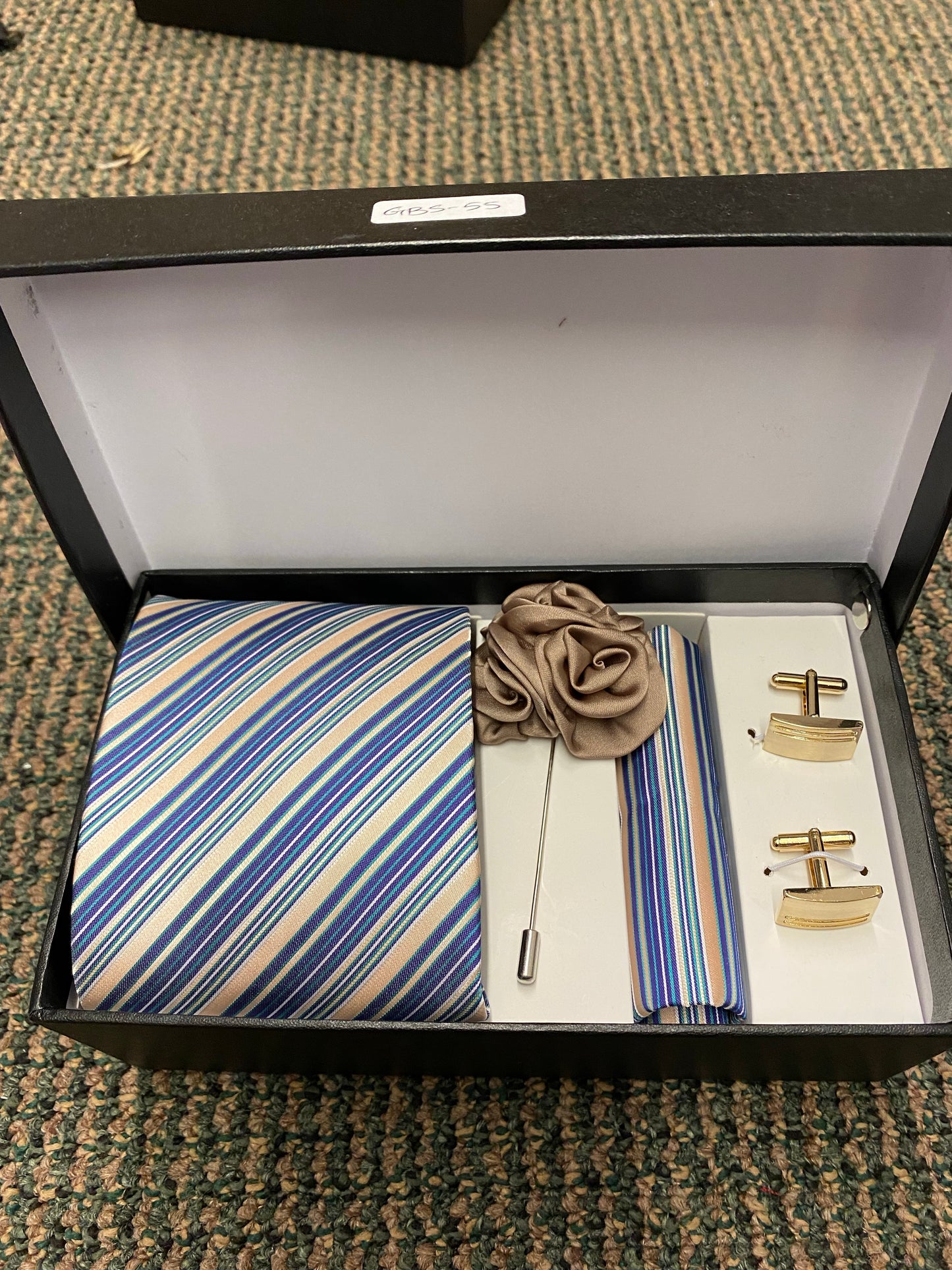 Endless Knot Gift Box