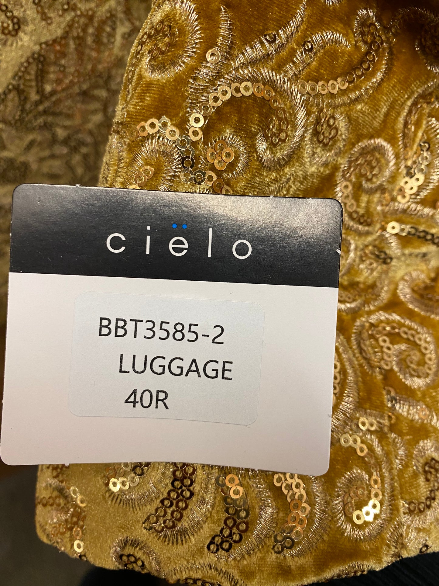 Cielo Luggage 1-Button Blazer Style: BBT3585