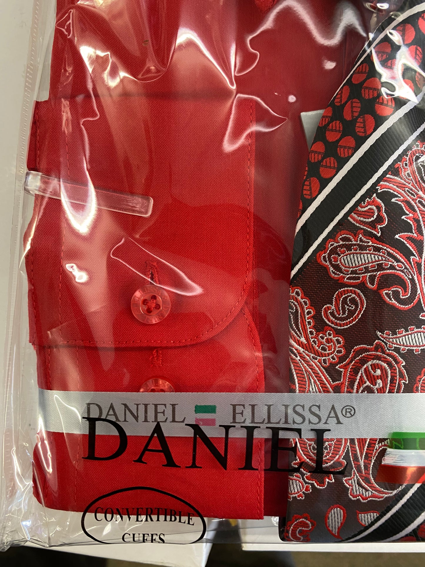 Daniel Ellissa DS3001 Red Convertible cuff Men’s Dress Shirt