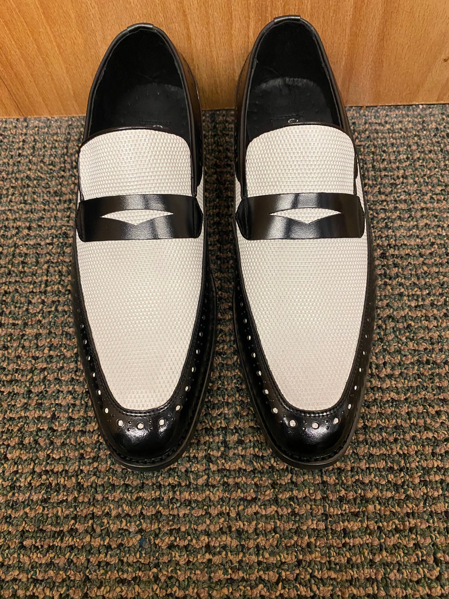 Giorgio Venturi Black/White Men's Leather Slip-on Dress Shoe/Penny loafer Style 6986