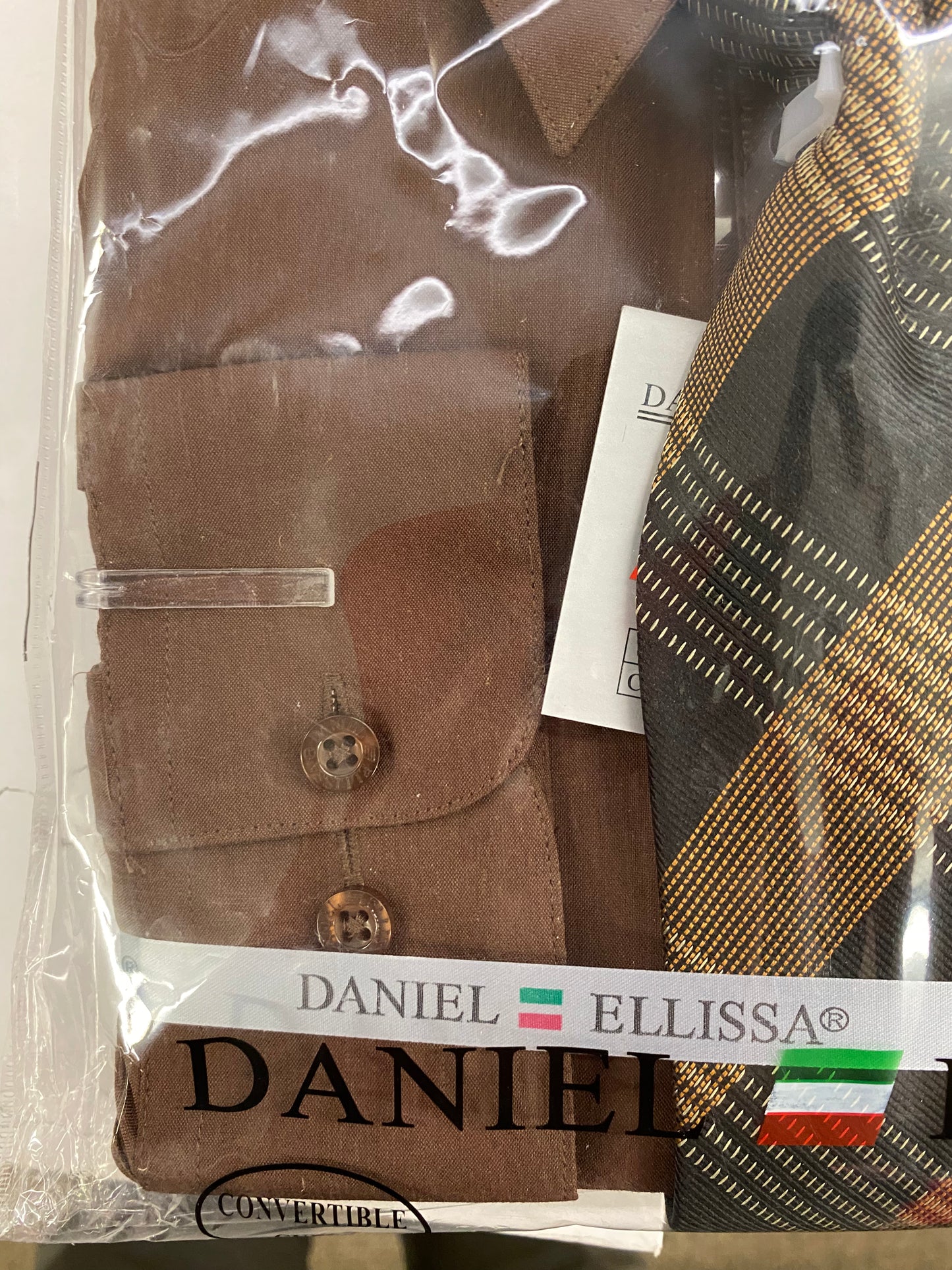 Daniel Ellissa DS3001 Dark Brown Convertible cuff Men’s Dress Shirt