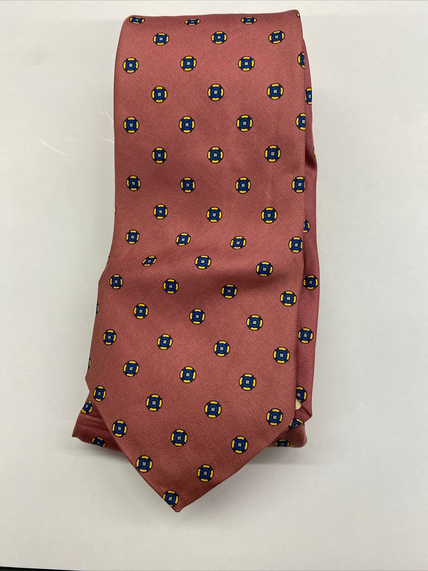 100% silk made in USA 🇺🇸 Tie