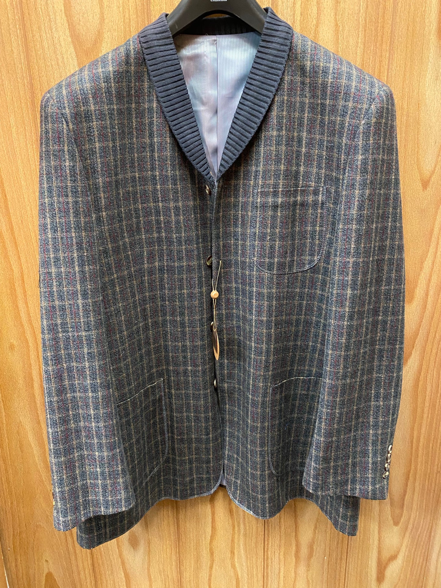 Venezzi Beige Checkered Blazer 4X and 5X