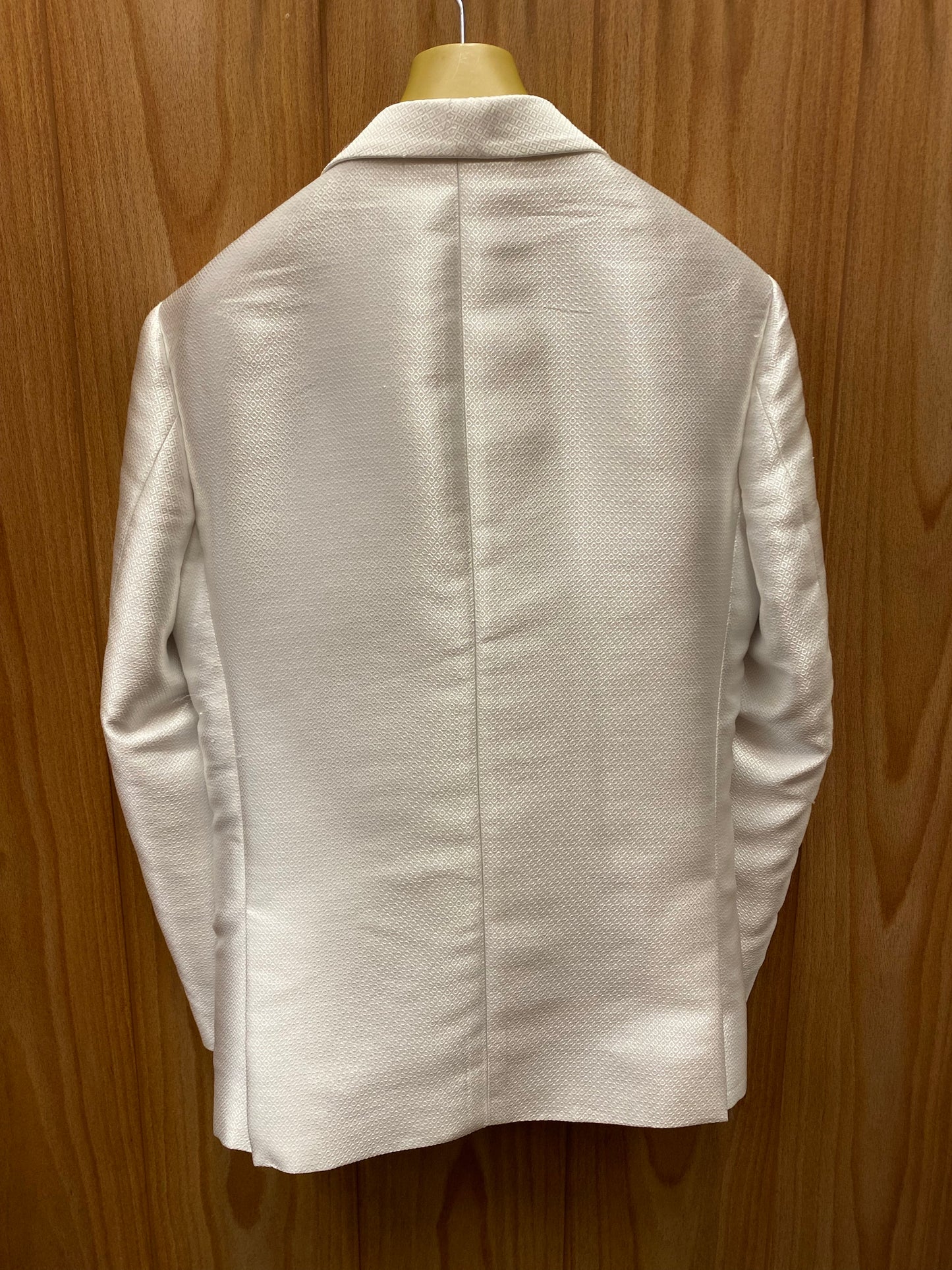 Versailles White Tuxedo 40R Romeo V-03