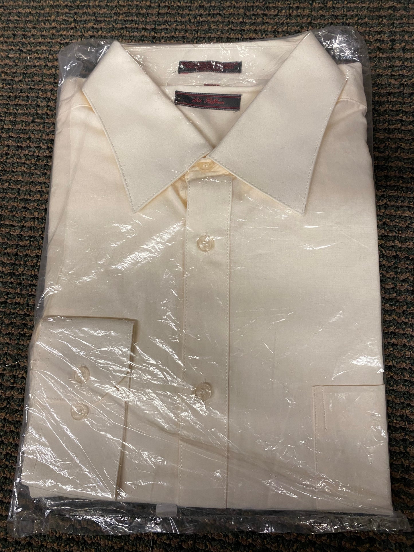 Art Hoffman Crème Mens Dress shirt 18-18.5 34/35